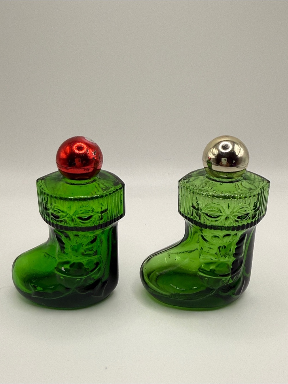 Avon Green Glass Christmas Holiday Stocking VTG Perfume Pair Empty Bottles
